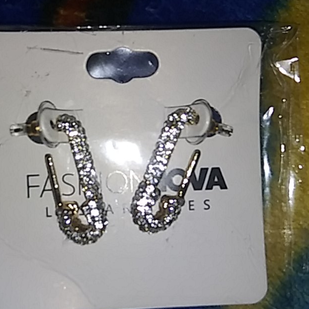 Diamond Safetypin Earrings 10$